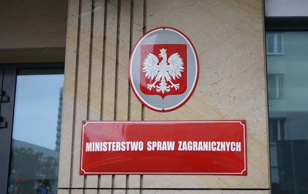 Ракета над Польщею: Варшава обіцяє “жорстку відповідь, якщо повториться”