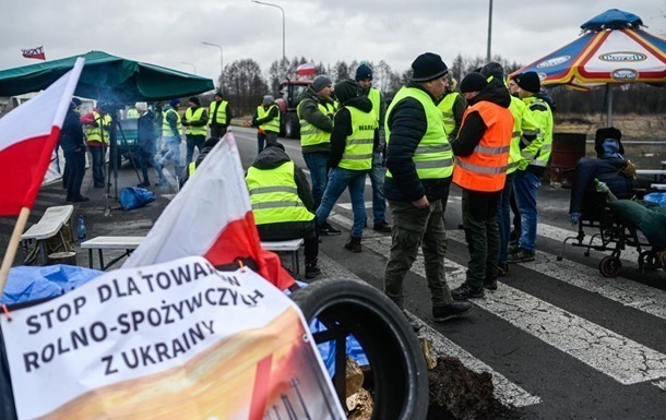 Туск зустрівся з лідерами фермерських протестів