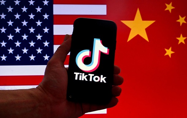 Байден підписав закон про заборону TikTok