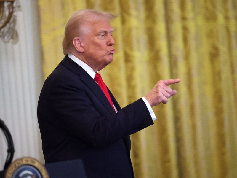 Трамп заявив, що “розлючений” на Путіна