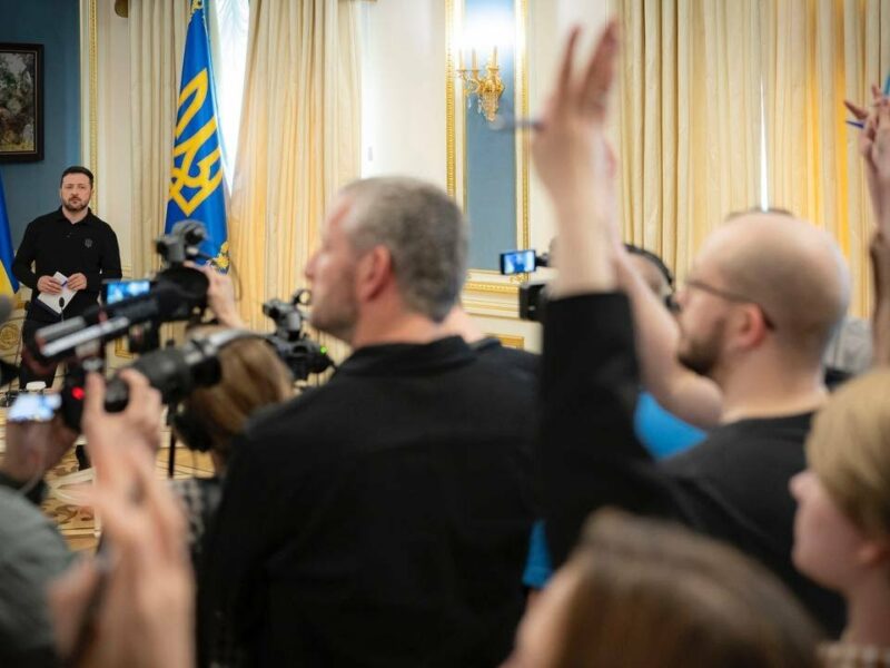 Пресбрифінг Президента України Володимира Зеленського щодо дипломатичної роботи цього тижня [22.04]