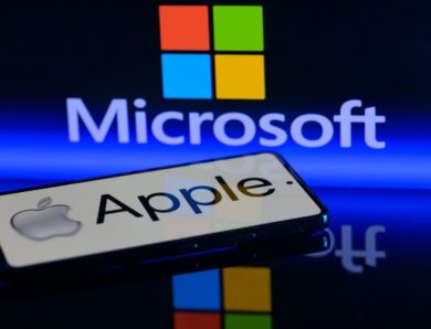 Акції Apple впали на чверть: Microsoft тепер найбагатша компанія світу