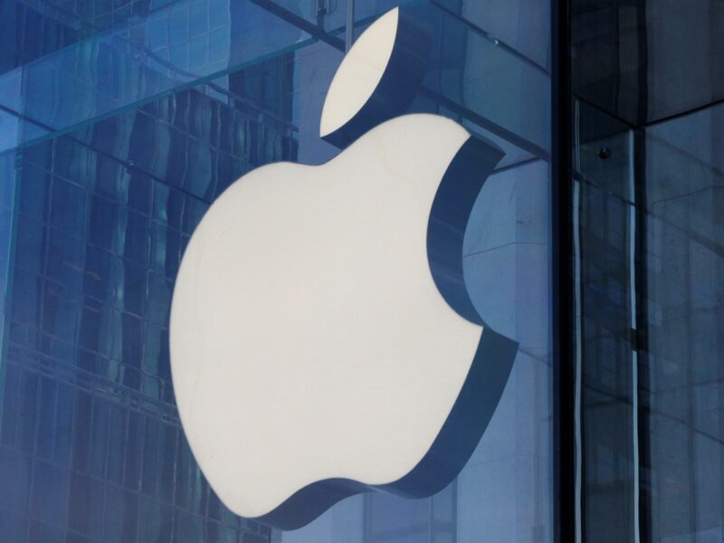 Apple перевезла 600 тонн iPhone з Індії до США через мита Трампа – ЗМІ