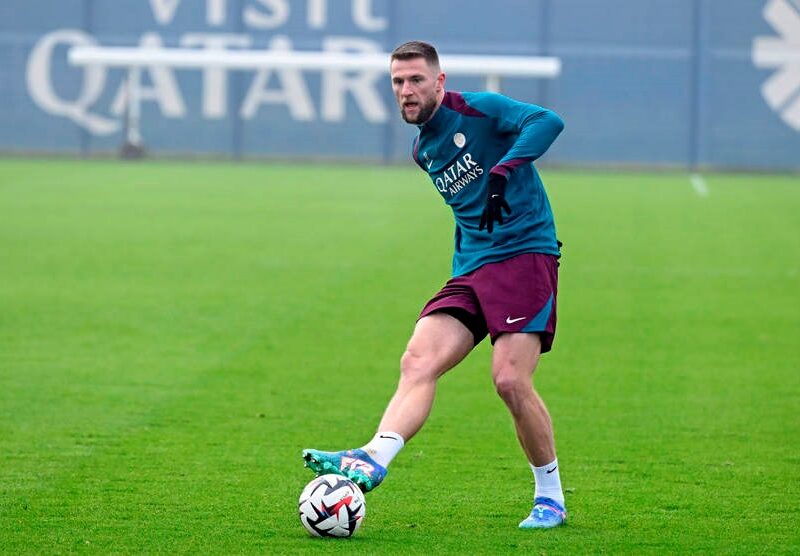 Аутсайдер АПЛ націлився на трансфер гравця ПСЖ