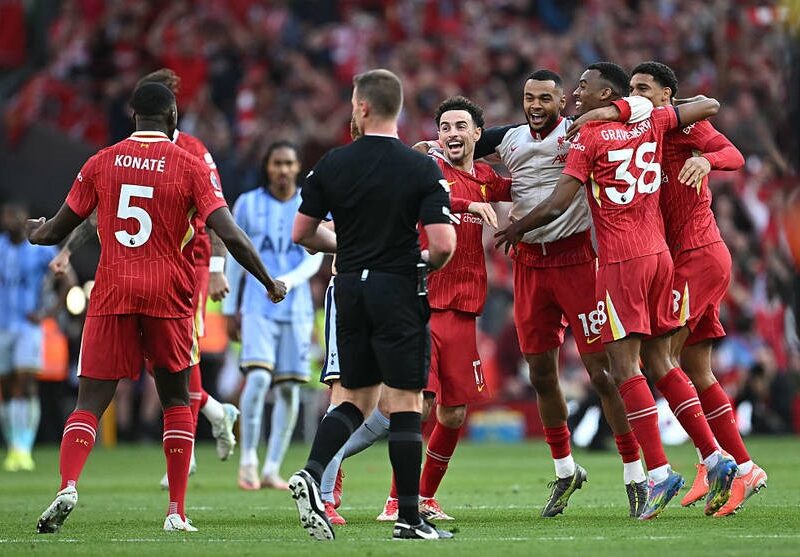 Чемпіон удвадцяте: Ліверпуль наздогнав Манчестер Юнайтед