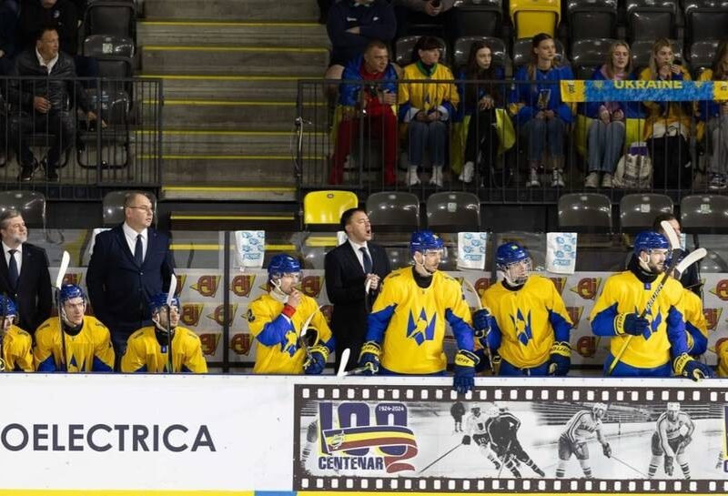ЧС з хокею: Україна перемагає Румунію і тепер на другому місці в групі