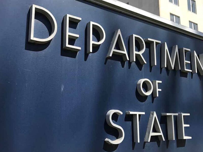 Дипломатів США попросили доносити на колег за “антихристиянський ухил”