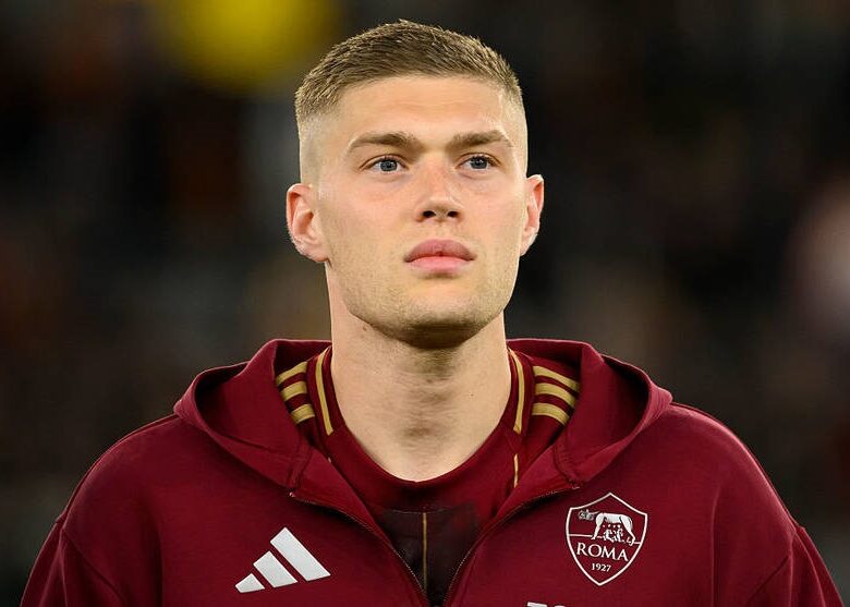 Довбика визнано кращим у Серії А в березні