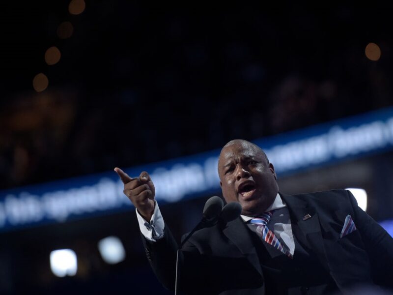 Духовний радник Трампа назвав Путіна “чистим злом”