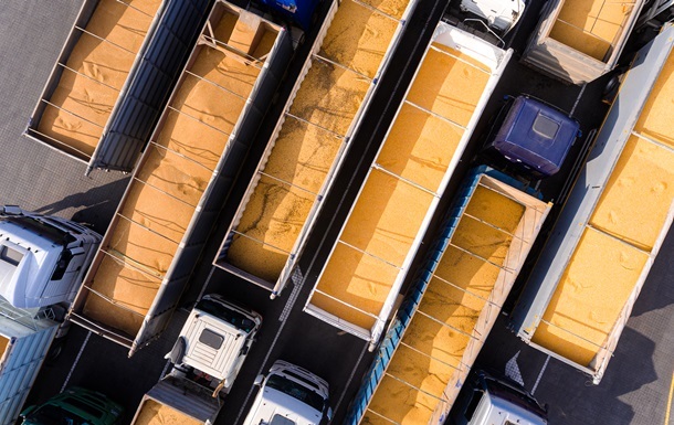 Експорт українського зерна скоротився до 35 млн тонн