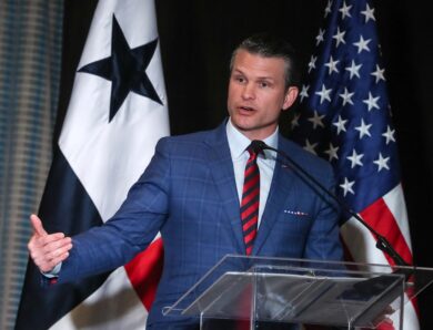 Геґсет запропонував розмістити війська США у Панамі