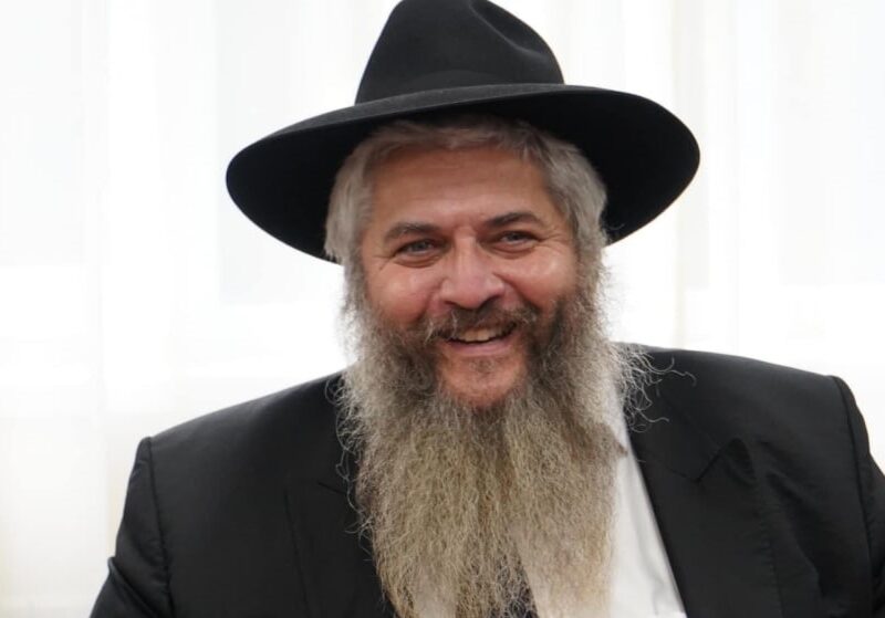 Головний рабин України через пісню звернувся до Дональда Трампа