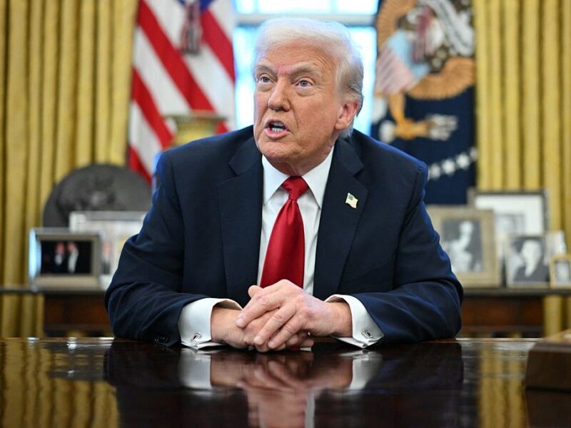 Гренландія у великій небезпеці: Трамп повертає “хижу” Америку