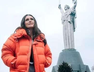 Гурт Within Temptation зняв документалку про війну в Україні