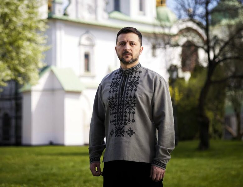 [жестова мова] Привітання Президента України Володимира Зеленського з Великоднем