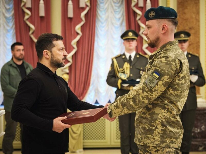 Володимир Зеленський вручив нагороди українським прикордонникам