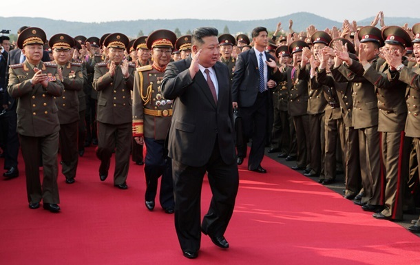 Кім Чен Ин пообіцяв поставити памʼятник корейцям, які воювали за РФ