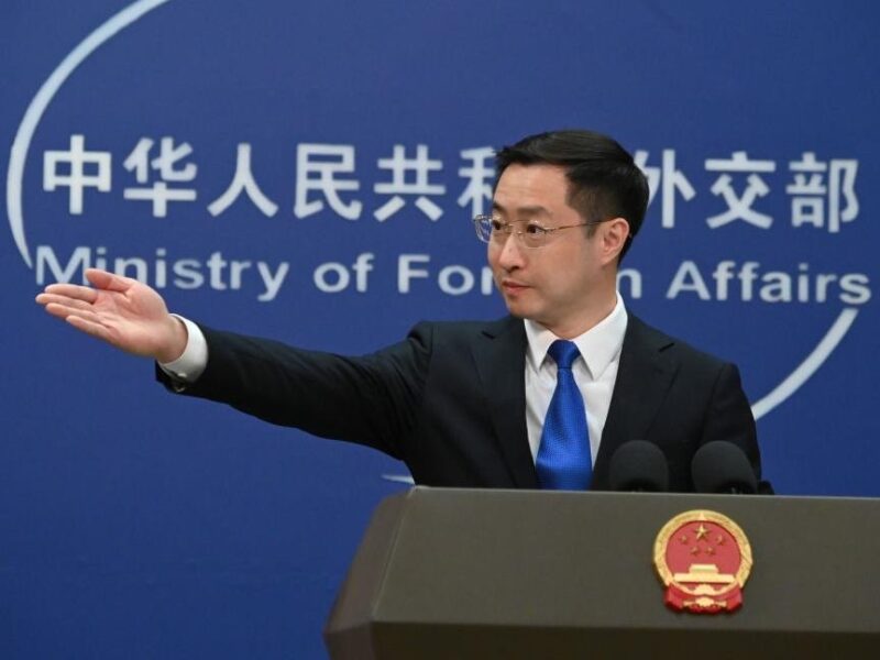 Китай відповів Зеленському щодо постачань зброї РФ