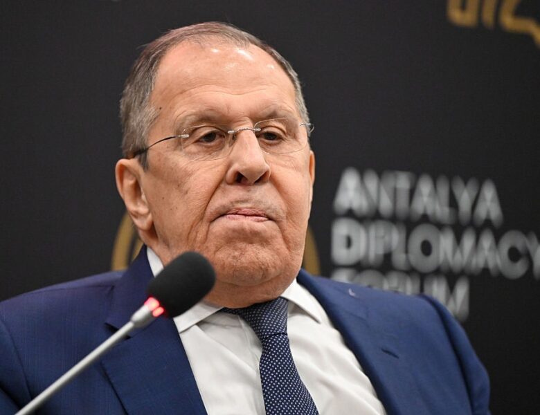 Лавров: РФ готова до поступок щодо України