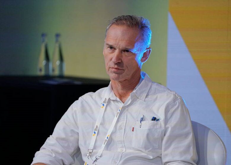 Легенда НХЛ Домінік Гашек проти війни в Україні і пропонує допомогу спорту