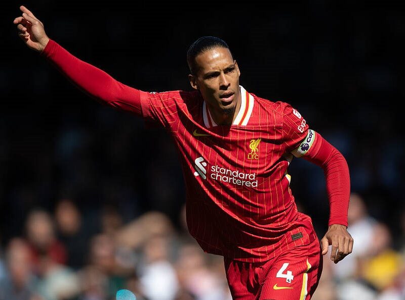 Ліверпуль вирішив продовжити контракт з капітаном команди