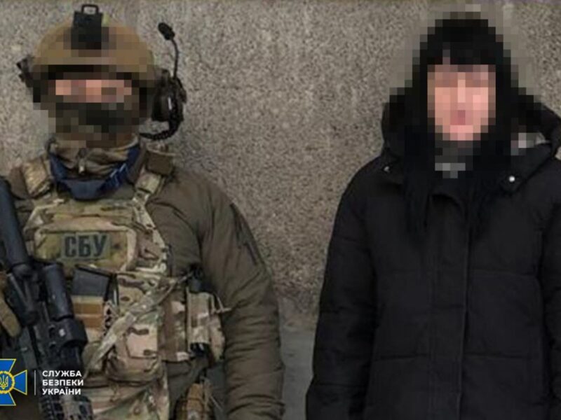 На Донеччині затримано експосадовицю суду, яка працювала на ГРУ