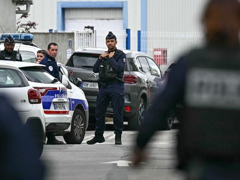 Напади на в’язниці у Франції: затримано близько 20 підозрюваних