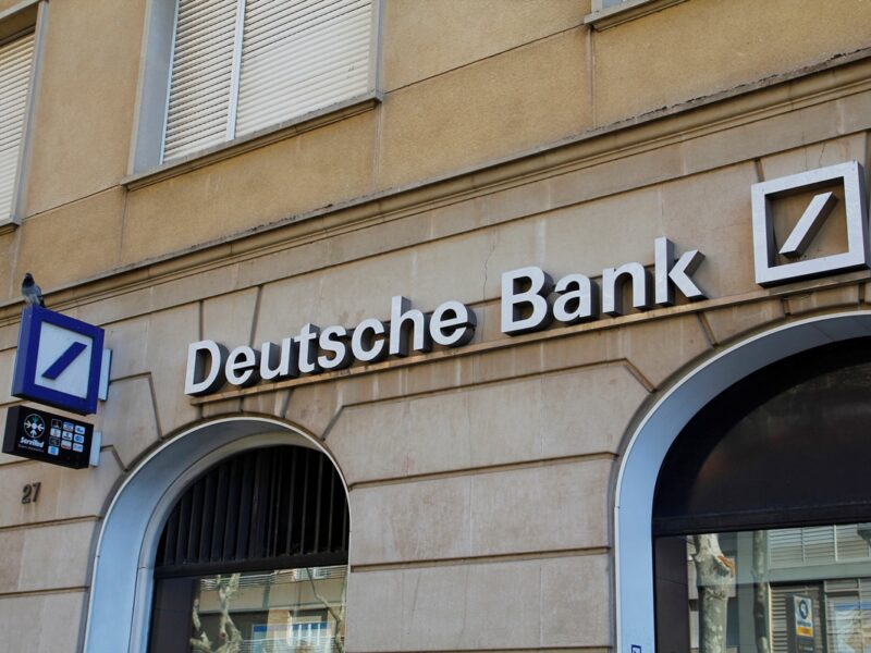 Найбільший банк ФРН отримав рекордний прибуток на тлі мит Трампа