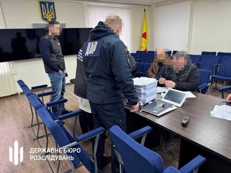 Неякісний одяг для ЗСУ: судитимуть депутата міськради з Кіровоградщини