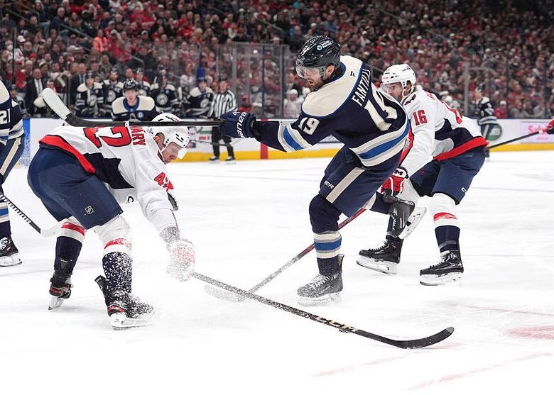 НХЛ: Колумбус розгромив Вашингтон, поразка Рейнджерс від Кароліни