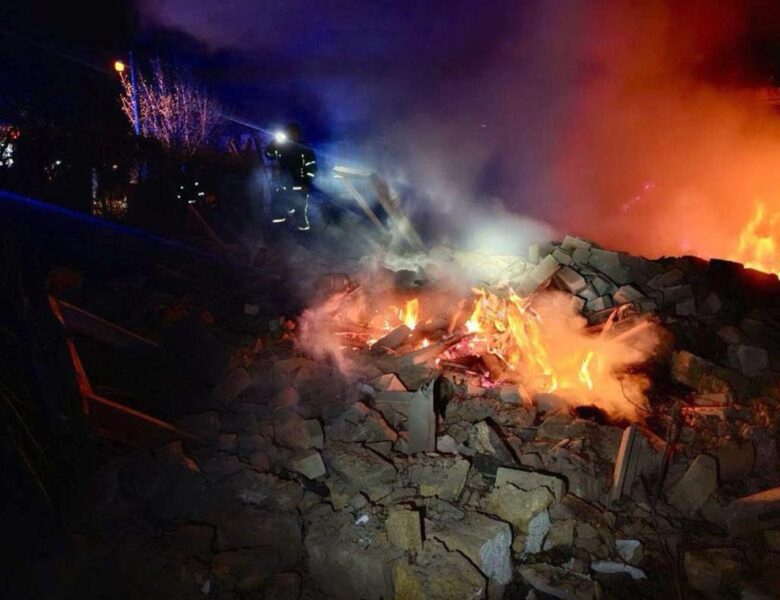 Опубліковані фото наслідків удару РФ по Миколаєву