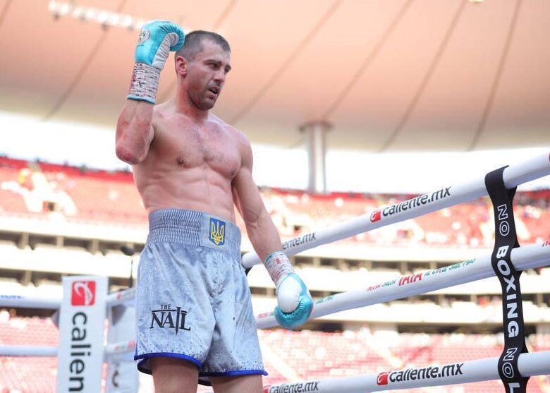 Після поразки Бенавідесу Гвоздик ефектно повернувся, нокаутувавши Голлоуея