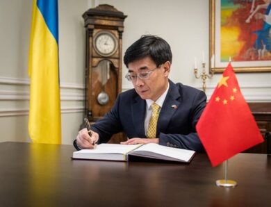 Послу Китаю передали докази військової допомоги Пекіна Росії
