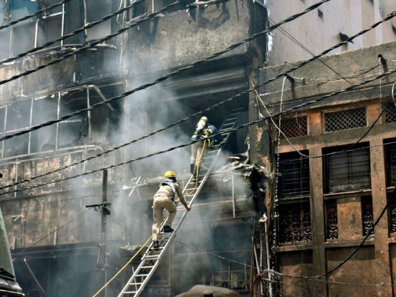 Пожежа в готелі в Індії: 14 людей згоріли живцем
