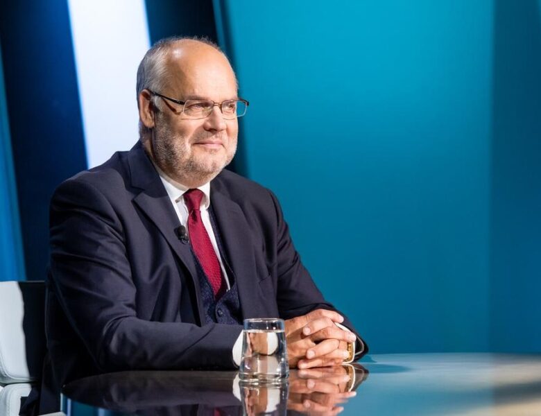 Президент Естонії схвалив закони, що дозволяють топити підозрілі судна
