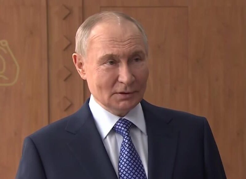 Путін доручив “розібратися” з пропозицію України