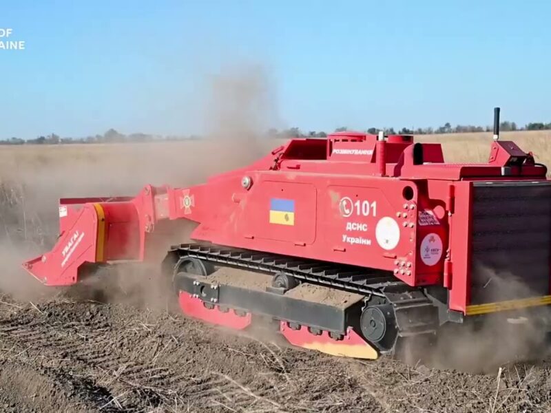 Республіка Корея передала ДСНС України чергову партію інженерної техніки