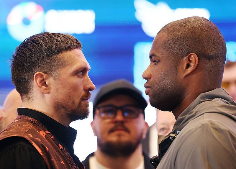 Реванш Усика і Дюбуа розпочався з напруженого поєдинку поглядів