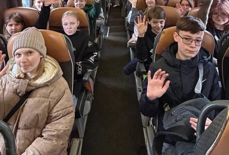 РФ викрадає з України дітей, прикриваючись “культурними подорожами” – ЦПД