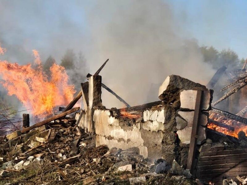 Росіяни вбили батька і сина у селищі під Лиманом