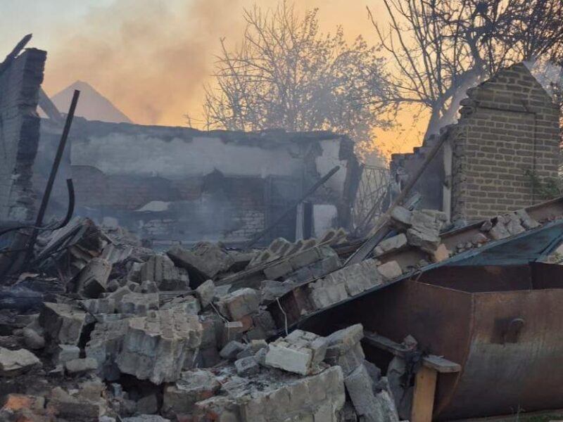 Росіяни вбили трьох цивільних у селищі на Донеччині