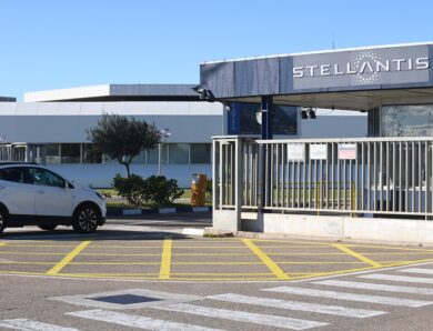 Stellantis відкликала майже 50 тис. автомобілів в США