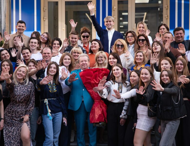 Студенти подарували Поплавському фільм до 32-річчя ректорства