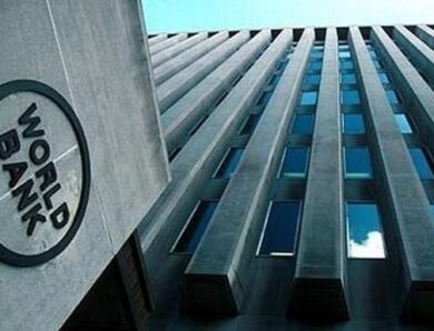 Світовий банк назвав причини уповільнення української економіки