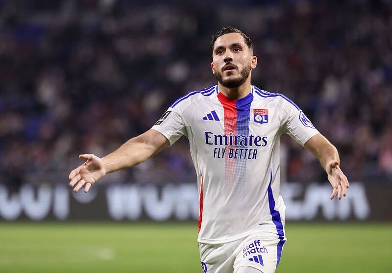 Тоттенгем і Манчестер Юнайтед конкурують за зірку Ліона