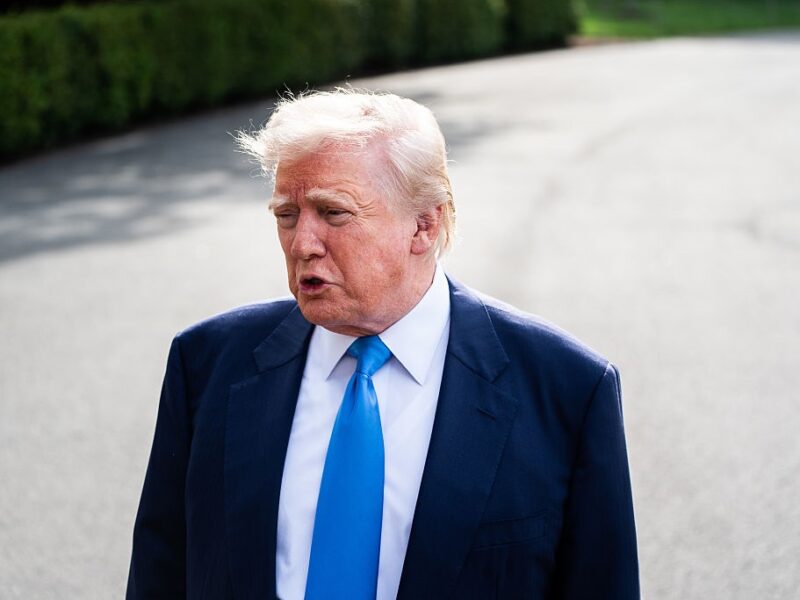 Трамп допускає зустріч із Зеленським в Римі