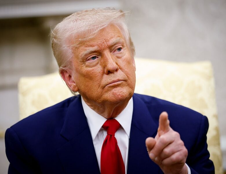 Трамп обіцяє нульові тарифи компаніям, які переїдуть до США