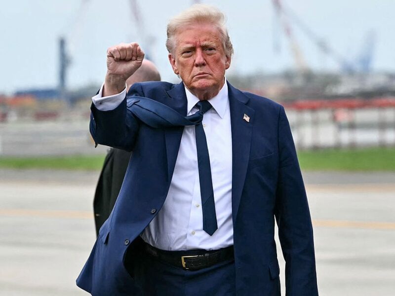 Трамп підписав укази про послаблення мит на авто