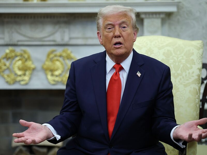 Трамп продовжив заборону РФ на вхід у порти США