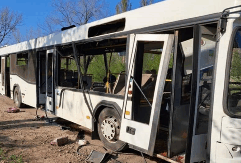 Удар по автобусу в Марганці: кількість постраждалих зросла до 42 людей